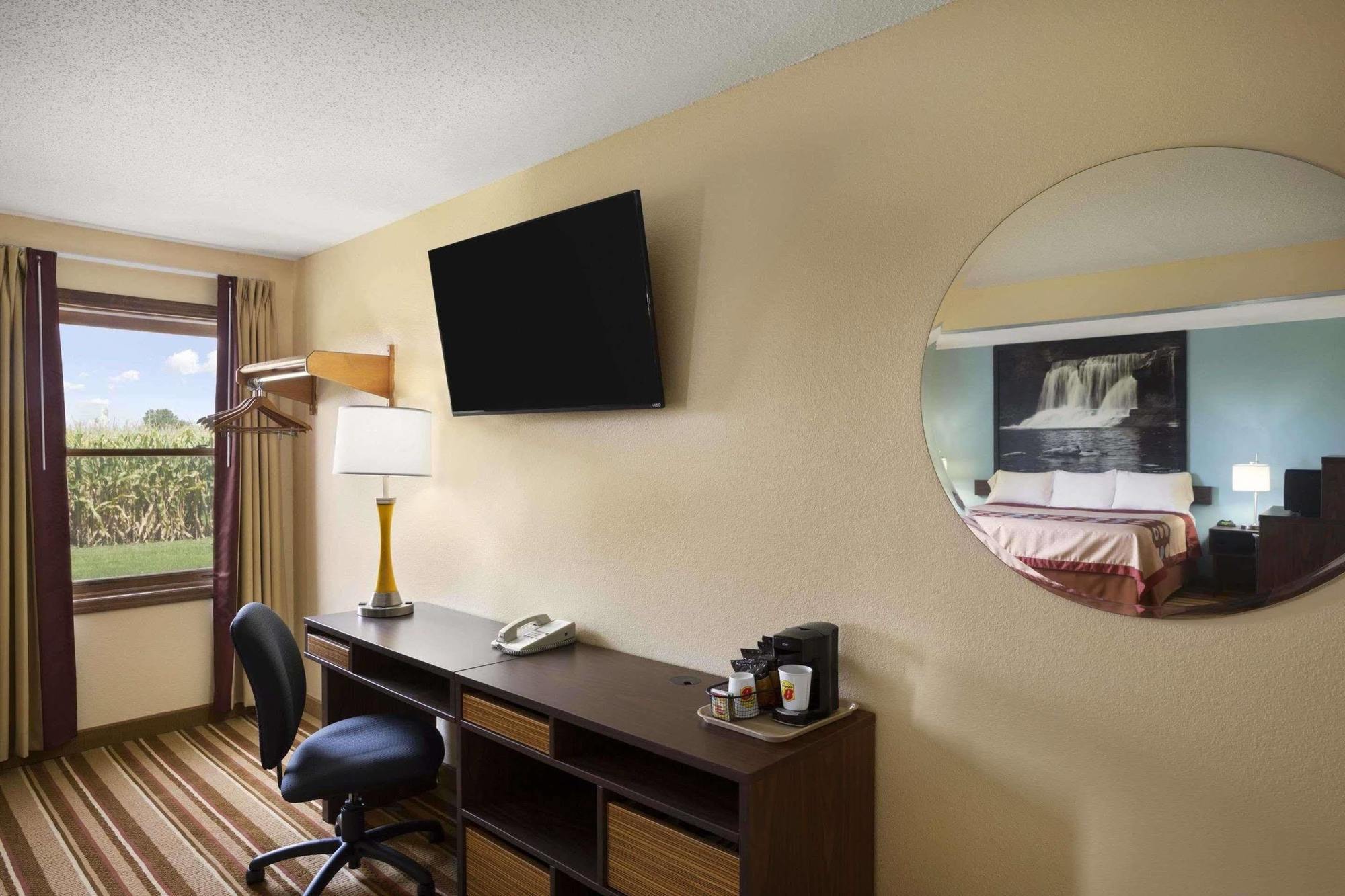 Super 8 By Wyndham Mattoon Hotel Ngoại thất bức ảnh